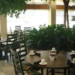 Days Inn By Wyndham Warren 